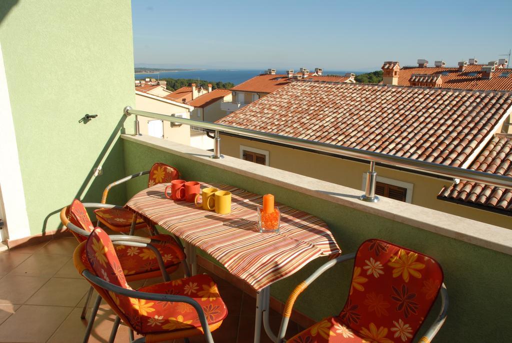 Apartments Green Village Premantura Quarto foto